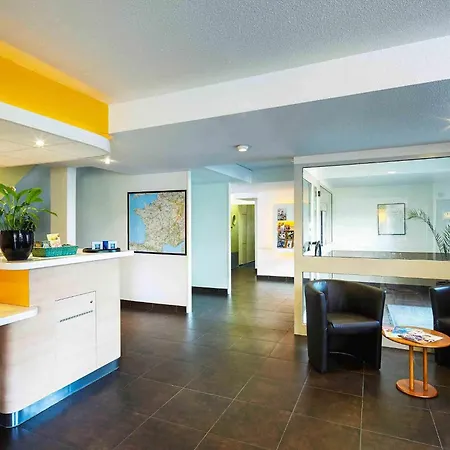 Ibis Budget Chartres-3