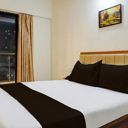 Townhouse Amanora Park Town Formerly Samrat Inn-2