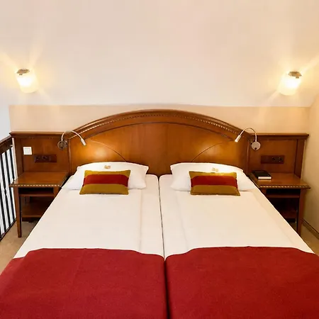 Burghotel Nuernberg-3