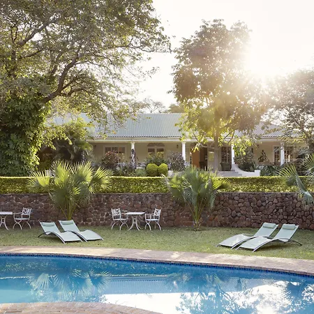Batonka Guest Lodge-3