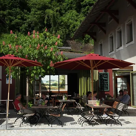 Hotel Hofwirt Neubeuern-3