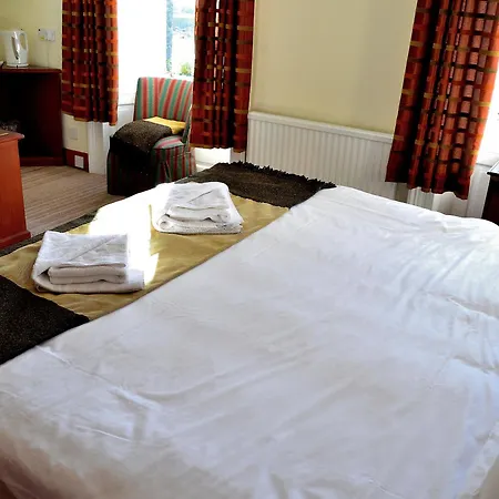 Crown Hotel-2