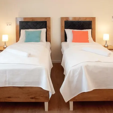 Hotel Isha-2