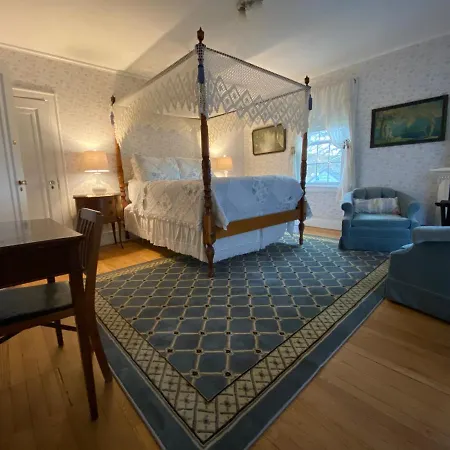 Thornewood Inn-2