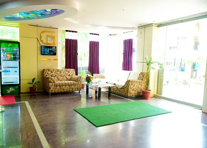 Grand Plaza