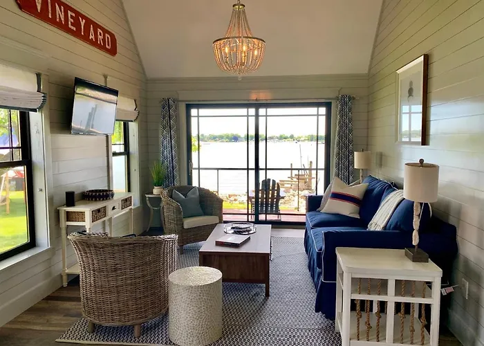 Harbor View Landing