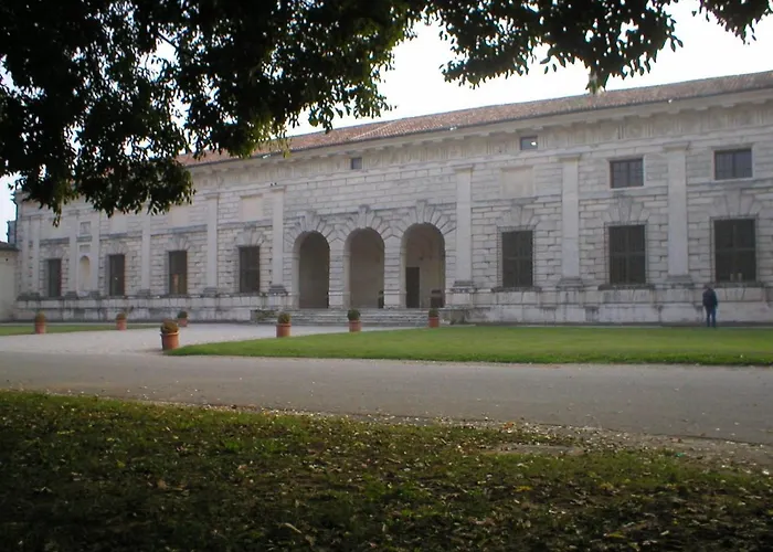 Bed and Breakfast Ai Giardini del Te Mantova