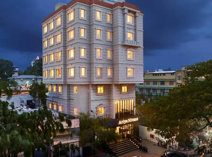 Ariya Nivaas A Vegetarian Hotel