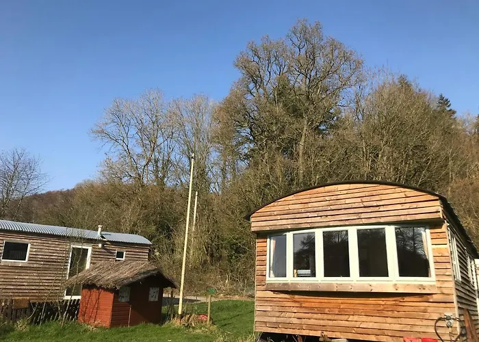 Shepherds Huts at Ham Hill: Lakeside Retreat with Pet-Friendly Cottages