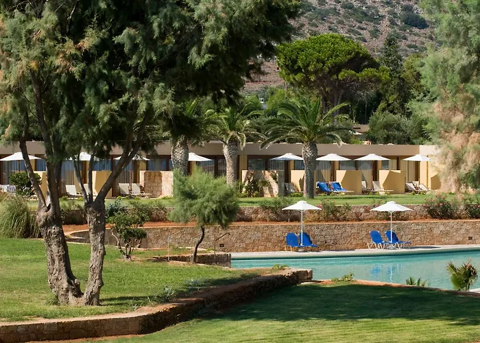 Kernos Beach Hotel & Bungalows