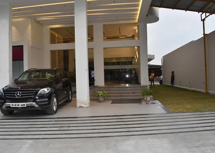 Hotel Vps Grand