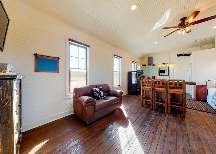 Honey Creek School House