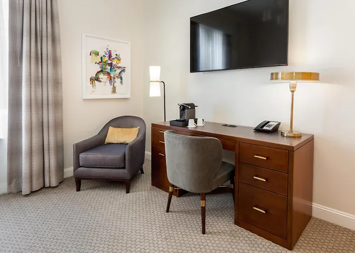 The Lancaster Hotel