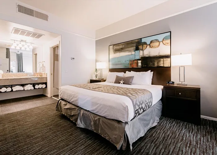 Tamarack Beach Hotel