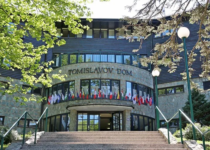 Hotel Tomislavov Dom