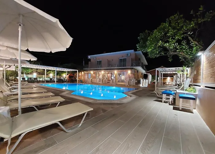 Makis Louvlis Apartments