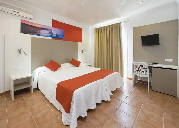 Hostal Adelino