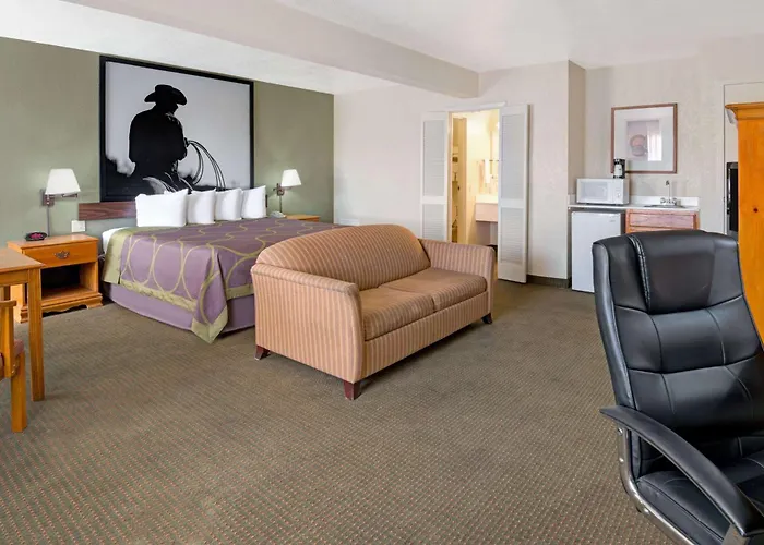 Super 8 By Wyndham El Paso Airport