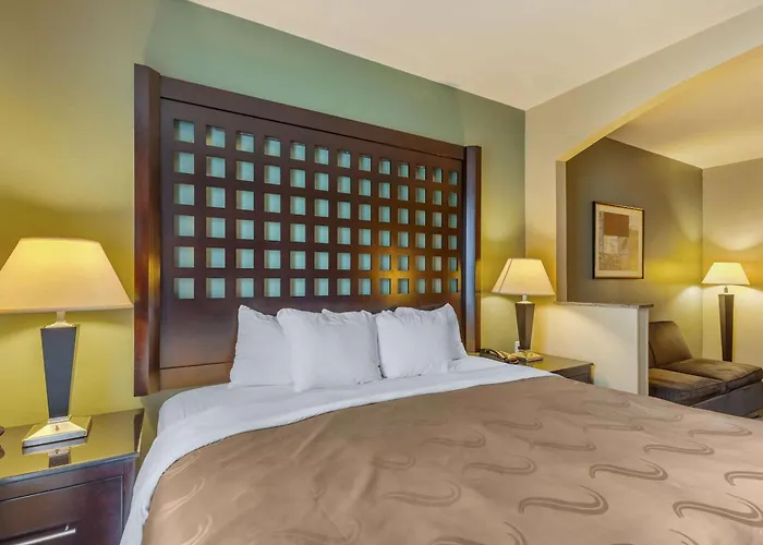 Quality Suites Sherman