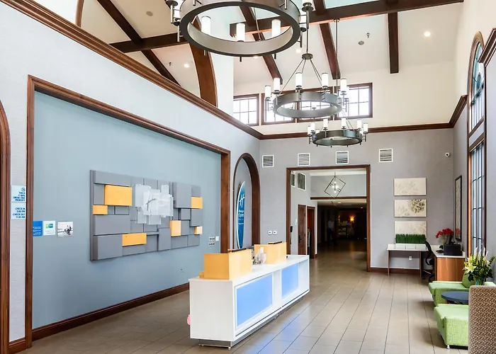 Hampton Inn & Suites San Clemente - Fully Renovated