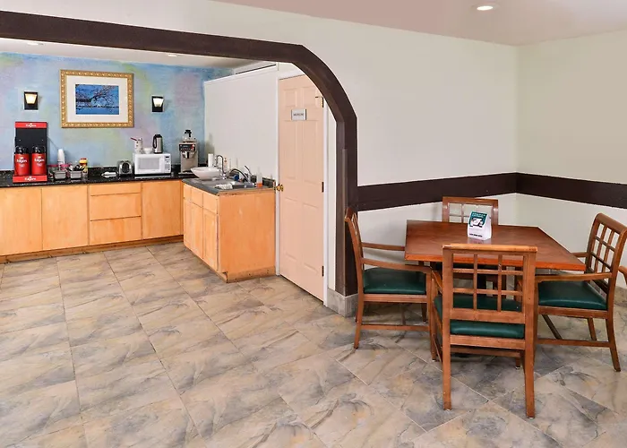 Econo Lodge Junction