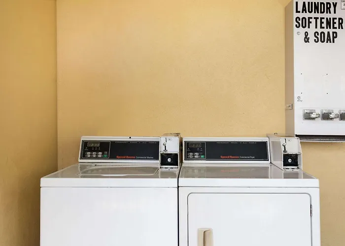 Super 8 By Wyndham Ormond Beach