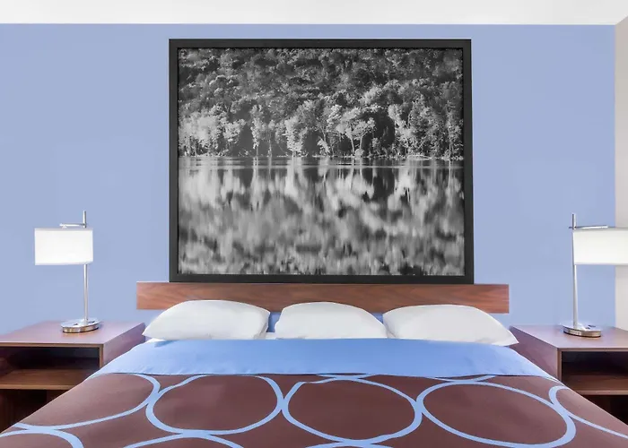 Super 8 By Wyndham Oneonta/Cooperstown