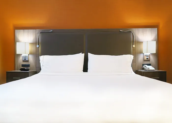 Holiday Inn Express & Suites Elk Grove Central - Hwy 99 By Ihg