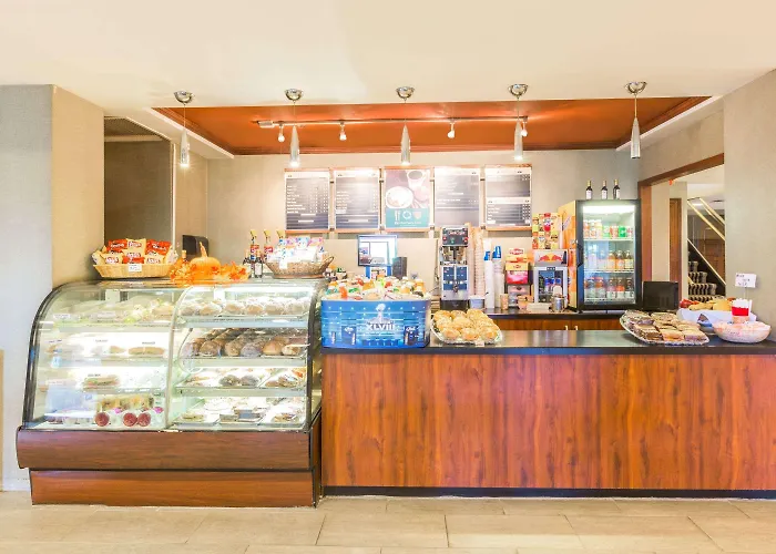 Wyndham Garden Hotel Newark Airport