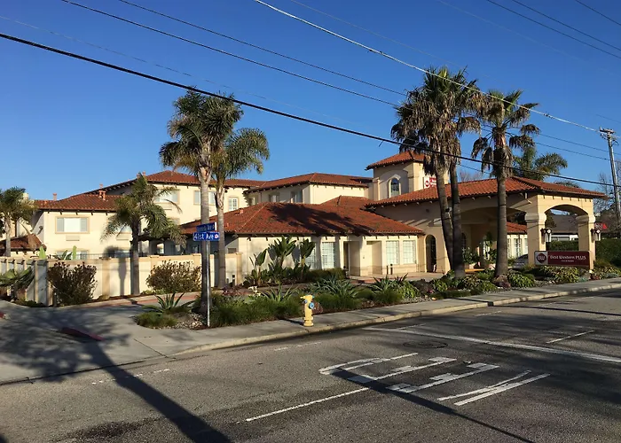 Best Western Plus Capitola By-The-Sea Inn & Suites
