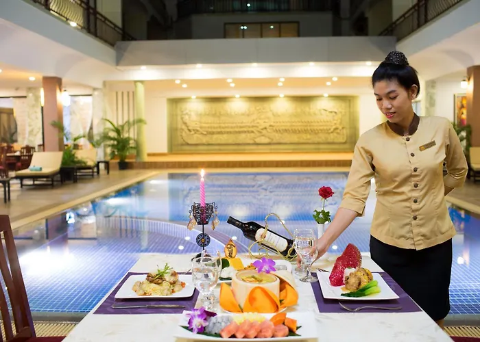 Smiling Hotel