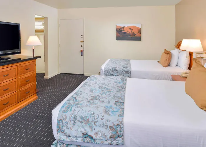Svendsgaard'S Lodge- Americas Best Value Inn & Suites