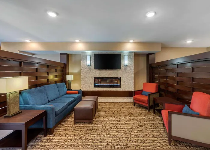 Comfort Inn & Suites Northern Kentucky