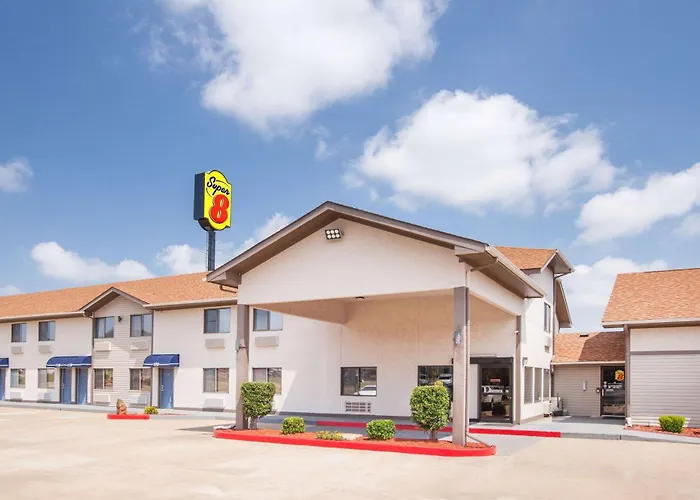 Super 8 By Wyndham Van Buren/Ft. Smith Area