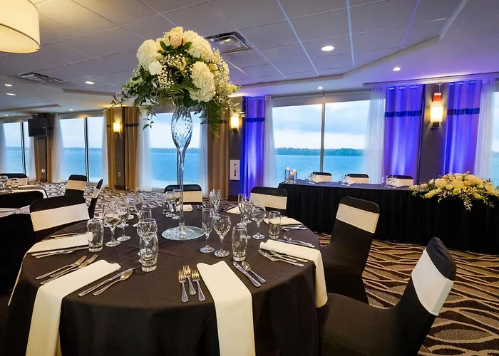 Crowne Plaza Niagara Falls Ny - Riverside By Ihg