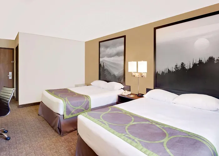 Super 8 By Wyndham Lebanon