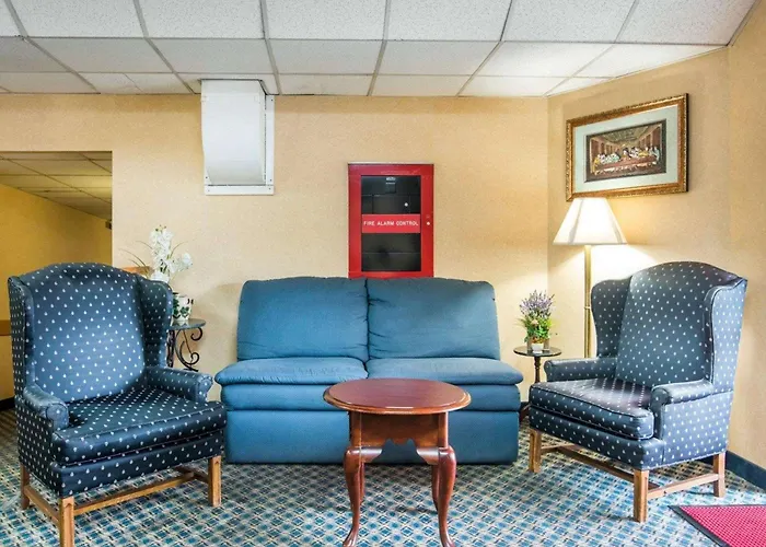 Econo Lodge Manchester