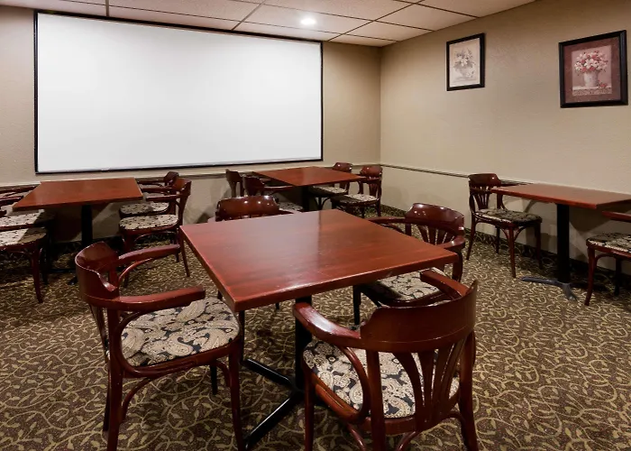 Days Inn By Wyndham Batavia Darien Lake Theme Park