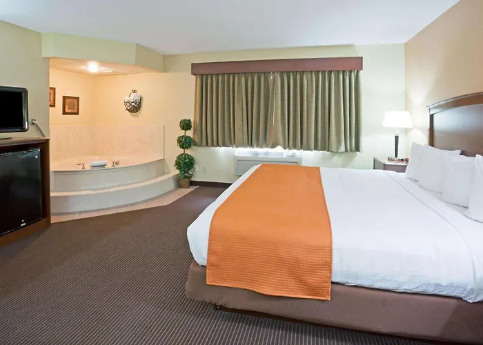 Americinn By Wyndham Fargo West Acres