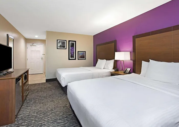La Quinta By Wyndham Visalia/Sequoia Gateway