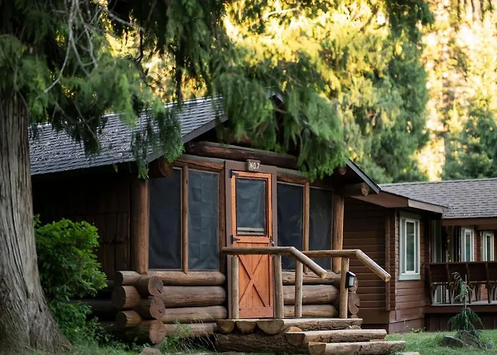 Lochsa Lodge