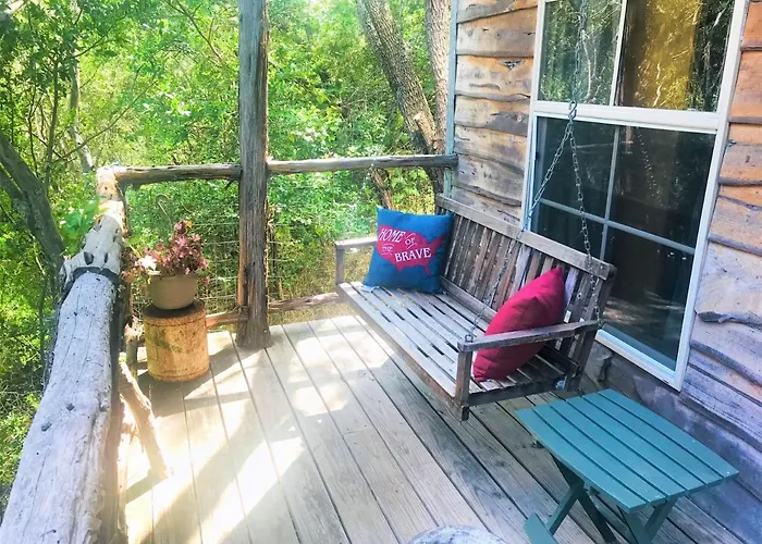 The Cedar House At Creekside Camp & Cabins