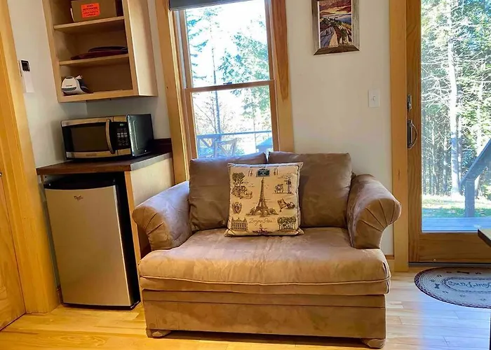 Waterfront Private Apartment, 5 Minutes From Llbean!