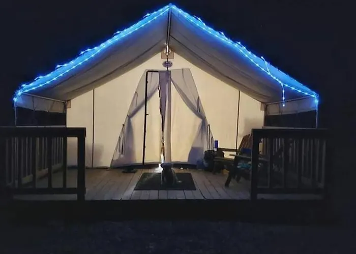 Cozy Glamp Tents At Wildland Gardens
