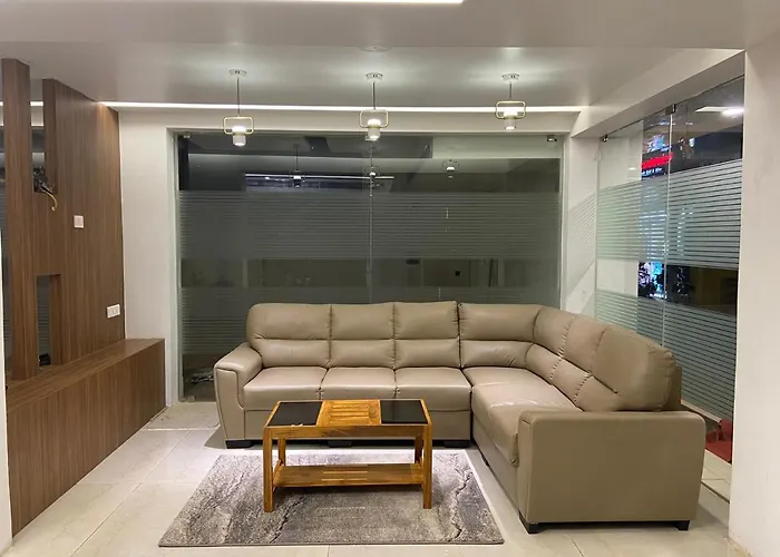 Le Shiv Executive Suite