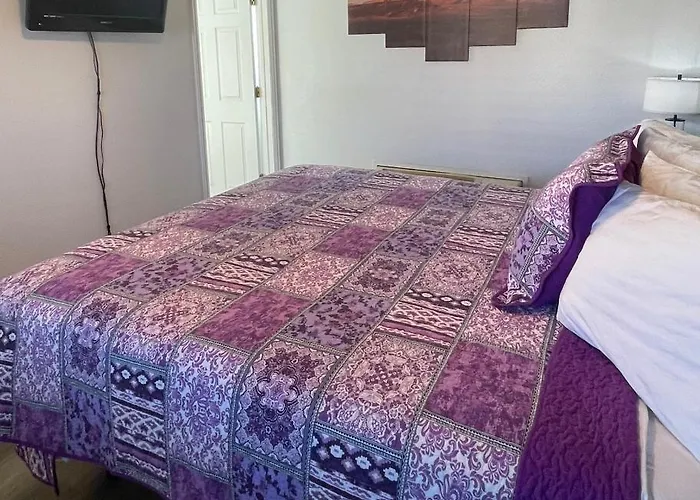 Purple Sage Motel