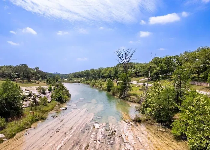 New! Ladybug @ Firefly Grove W/ Blanco River Access