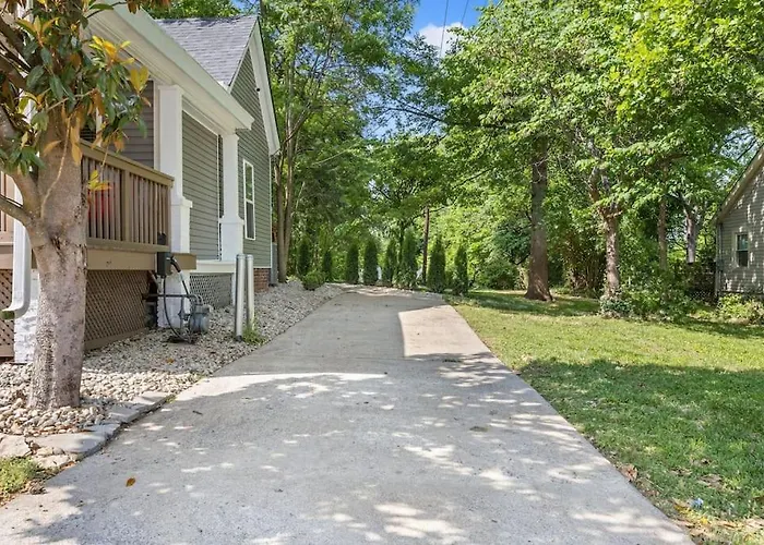 The Luxe/Hot Tub/12Min To Horse Park/30 Min To Ark