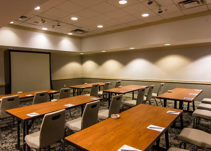 Crowne Plaza Syracuse, An Ihg Hotel