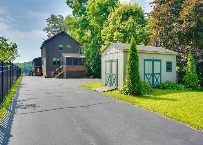 1902 Adirondack Lake House: Screened Porch & Views